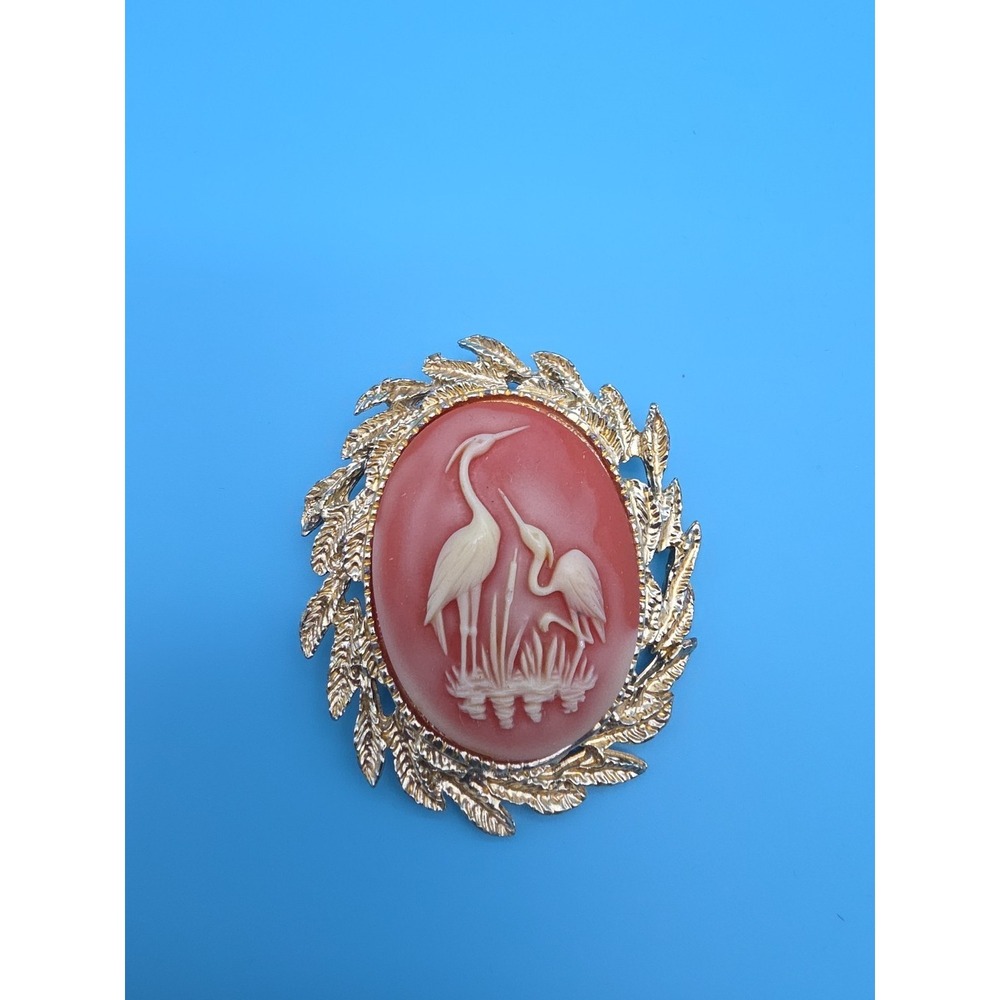 Vintage 2 In 1 Heron Stork Crane Cameo Brooch Pin Pendant Gold Filigree Frame